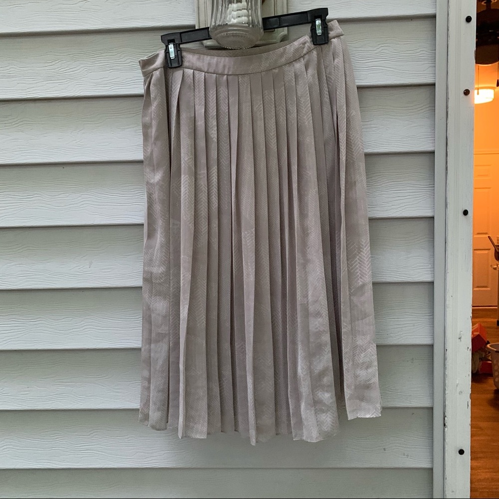 Halogen snake print python gray pleated